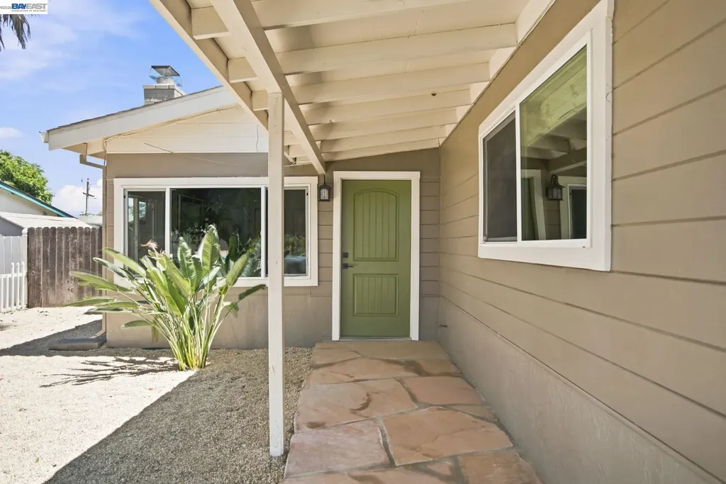 54 Lakeview Drive Bay Point CA 94565