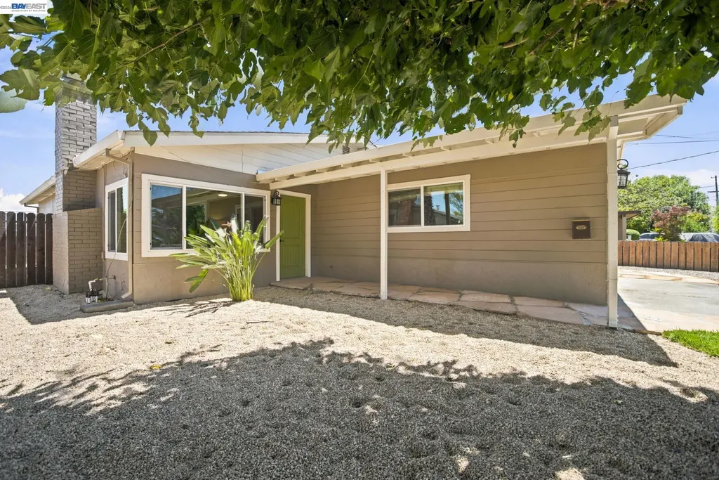 54 Lakeview Drive Bay Point CA 94565