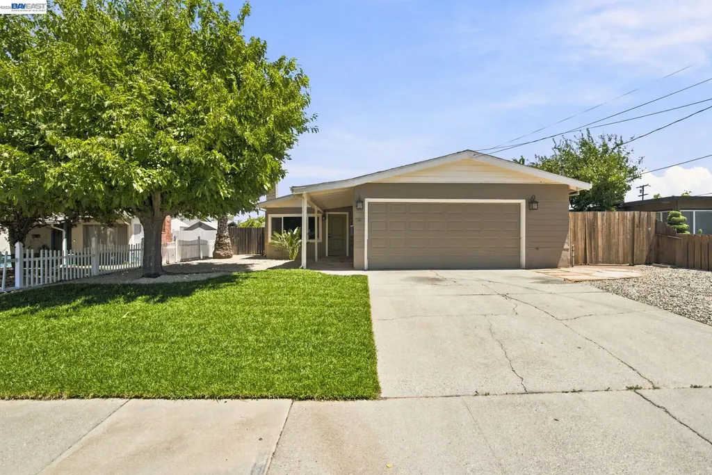 54 Lakeview Drive Bay Point CA 94565