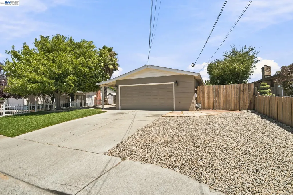 54 Lakeview Drive Bay Point CA 94565