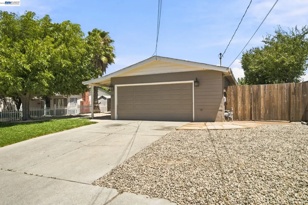 54 Lakeview Drive Bay Point CA 94565