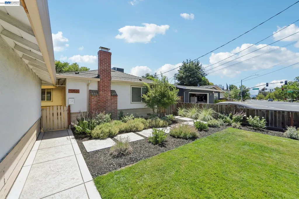 1253 4th Street Livermore CA 94550