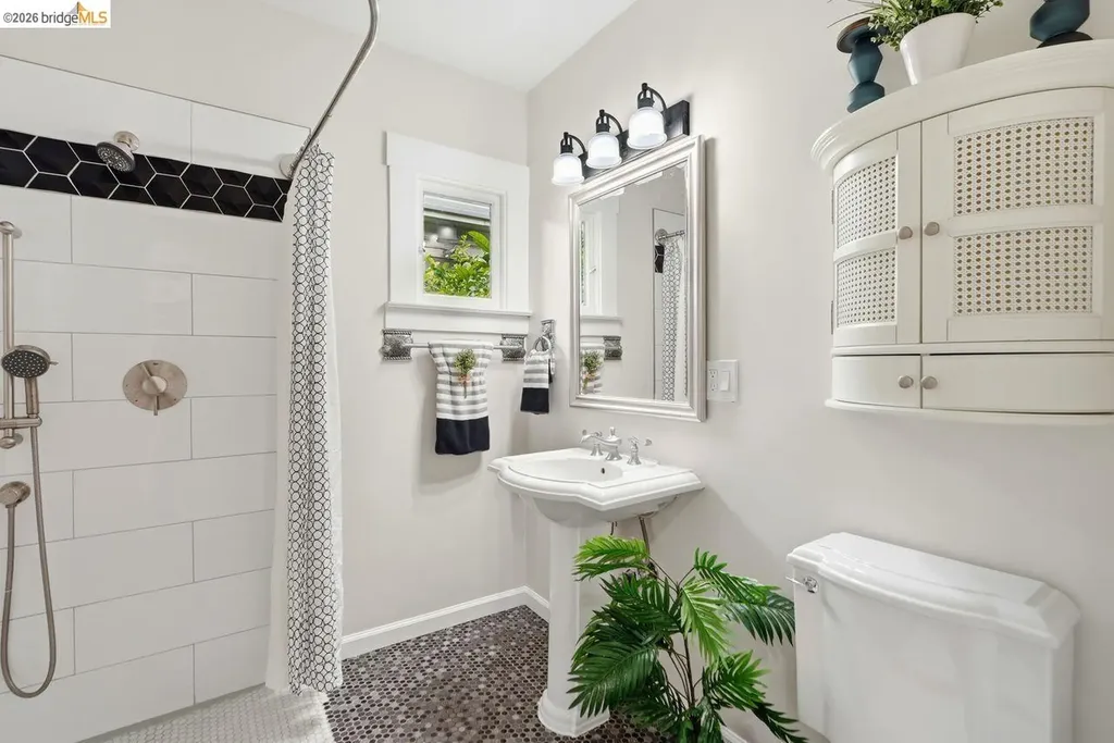2840 Stanton Street Berkeley CA 94702