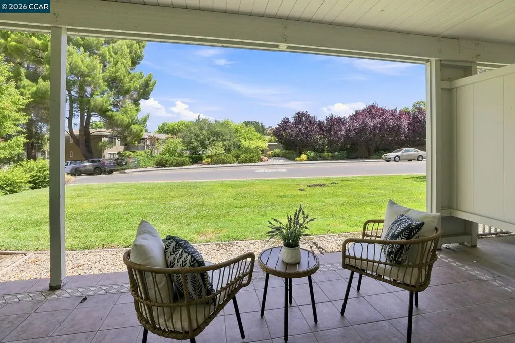 1100 Singingwood Court Walnut Creek CA 94595