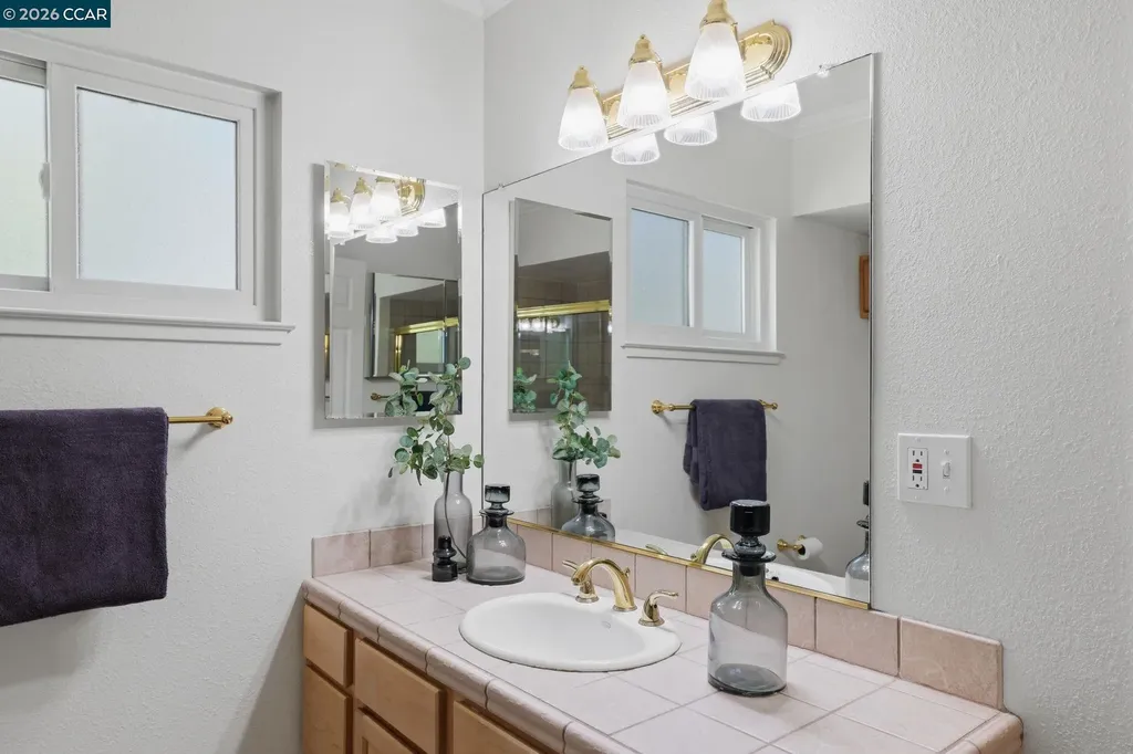 1100 Singingwood Court Walnut Creek CA 94595