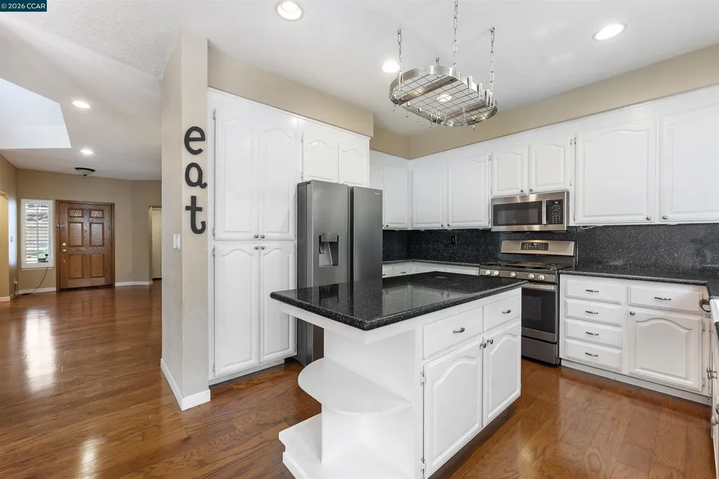 612 Julpun Loop Clayton CA 94517