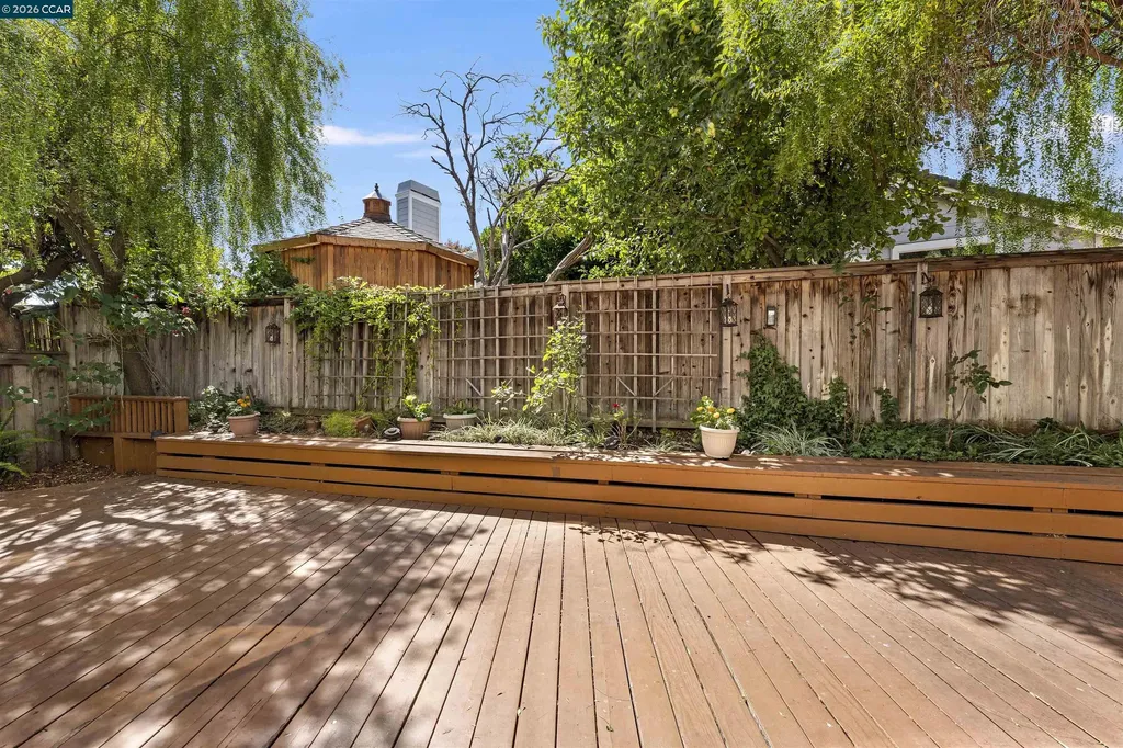 612 Julpun Loop Clayton CA 94517