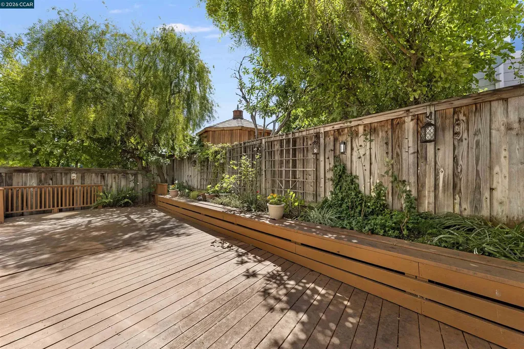 612 Julpun Loop Clayton CA 94517