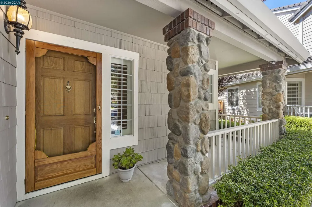 612 Julpun Loop Clayton CA 94517