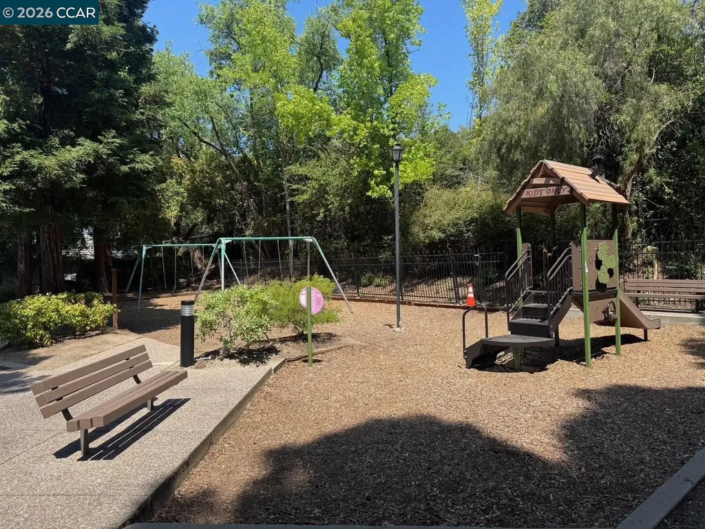 612 Julpun Loop Clayton CA 94517