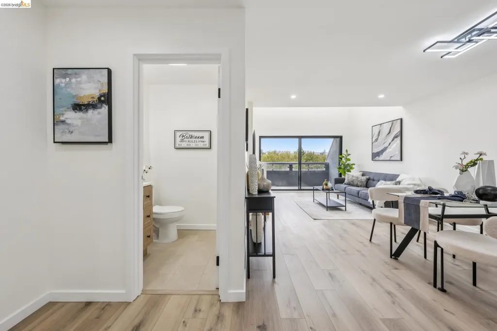 7 Embarcadero West Oakland CA 94607