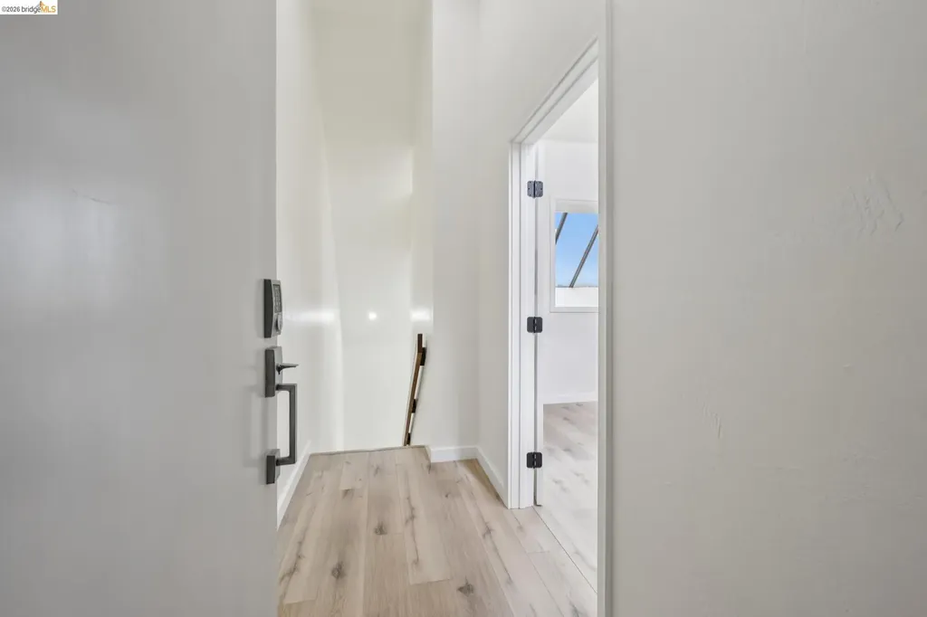7 Embarcadero West Oakland CA 94607