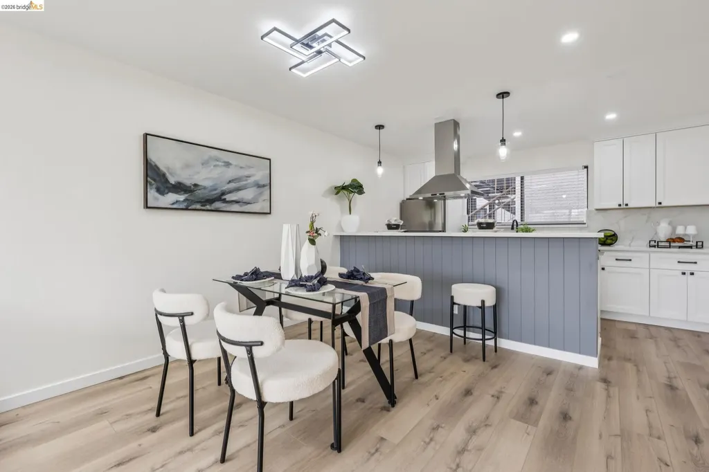 7 Embarcadero West Oakland CA 94607