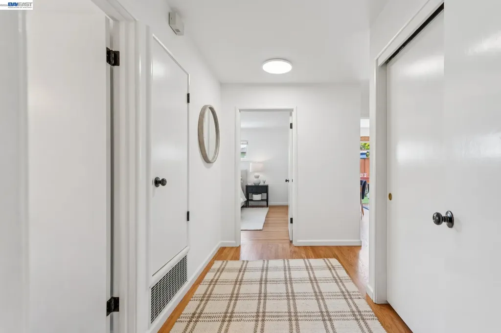 3280 Adams Street Alameda CA 94501