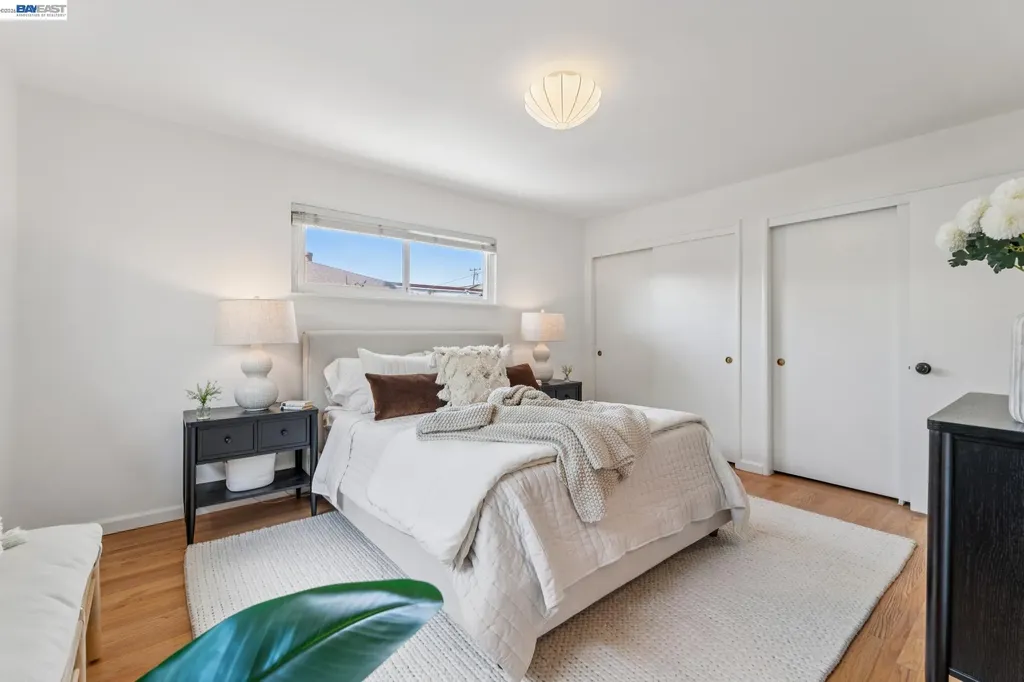 3280 Adams Street Alameda CA 94501