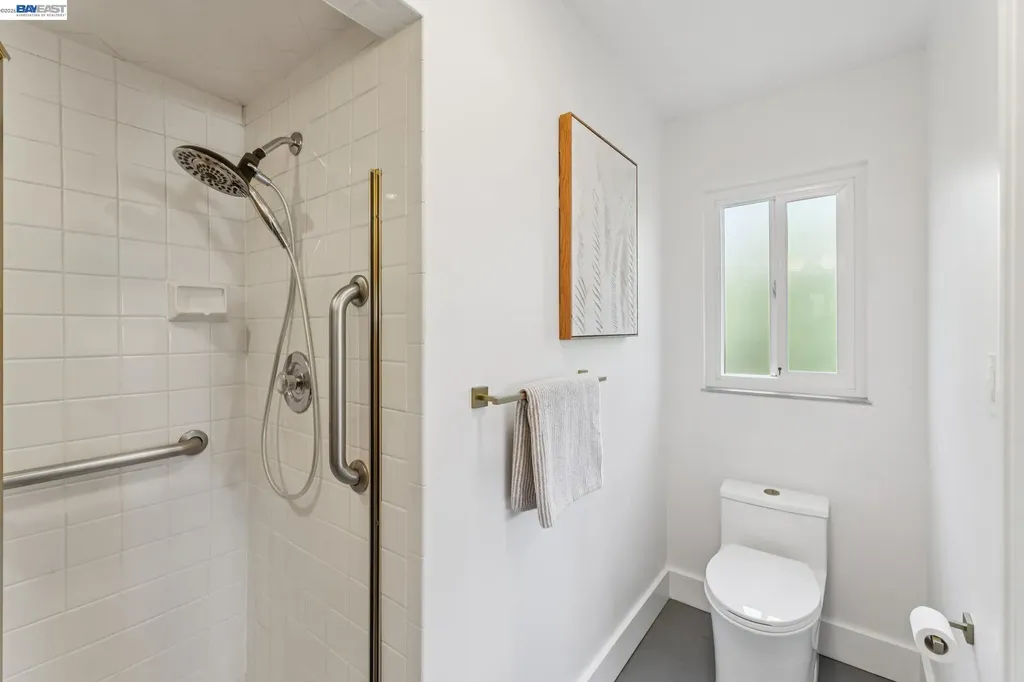 3280 Adams Street Alameda CA 94501