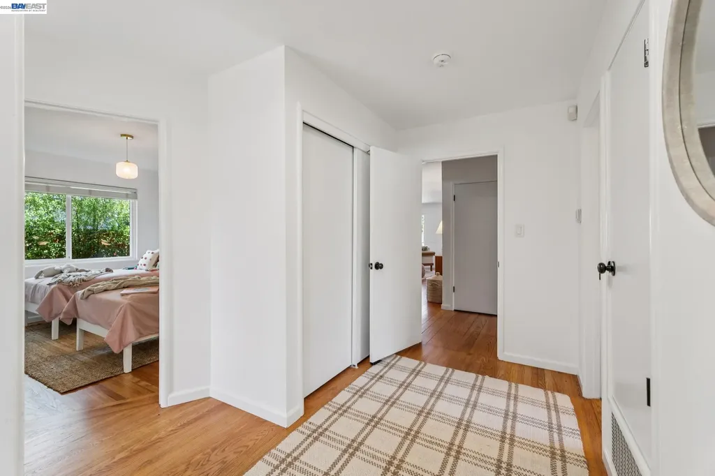 3280 Adams Street Alameda CA 94501