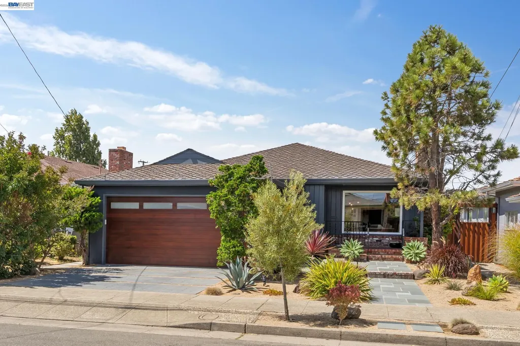 3280 Adams Street Alameda CA 94501