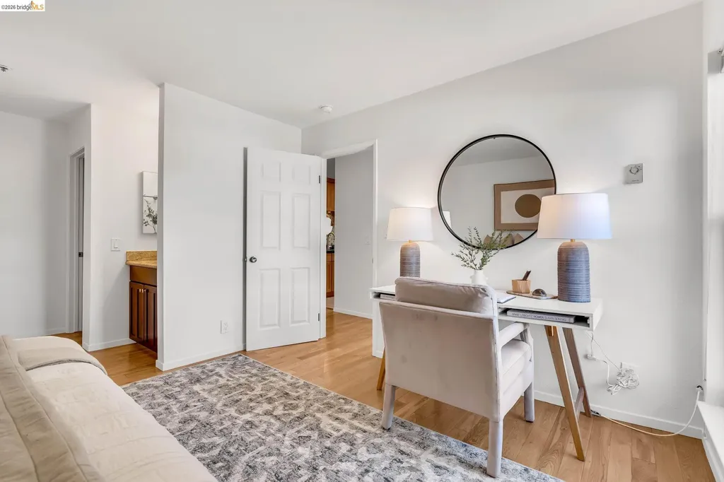 322 Hanover Avenue Oakland CA 94606