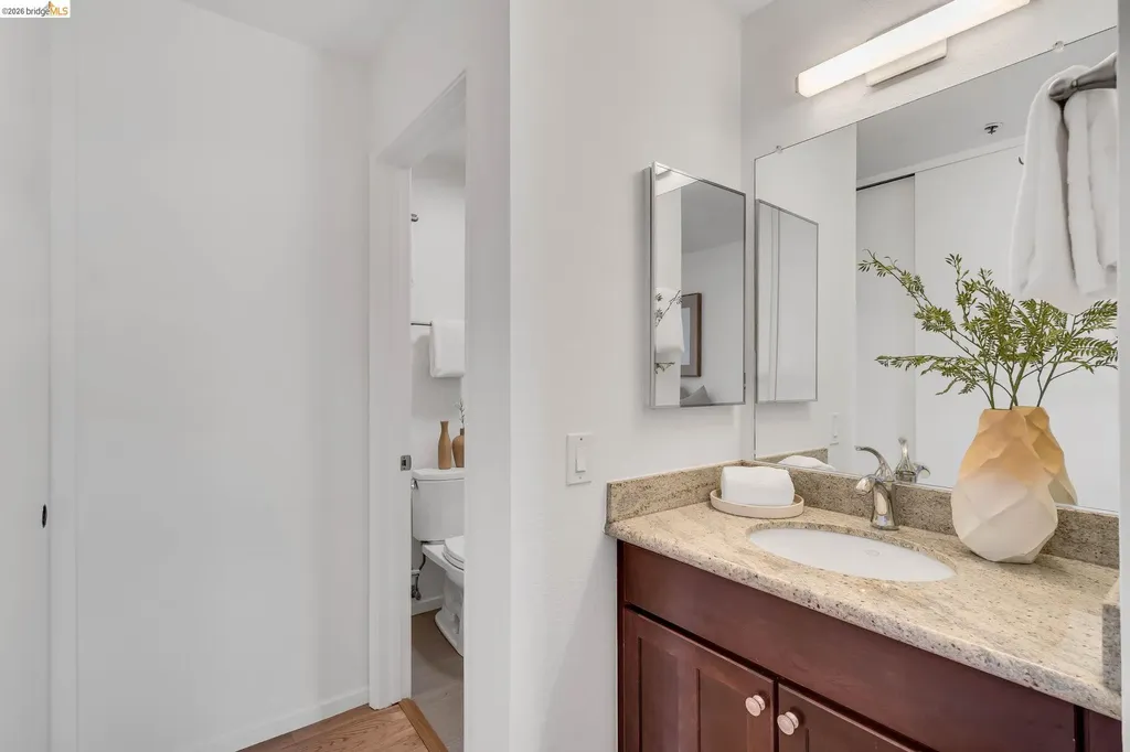 322 Hanover Avenue Oakland CA 94606