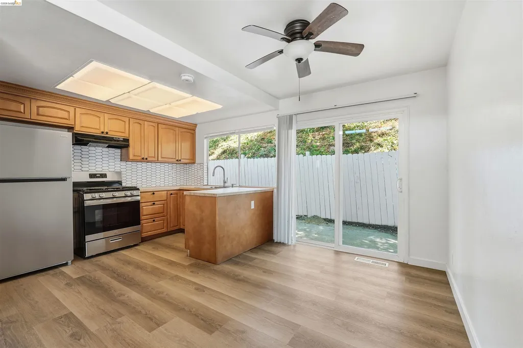 1072 View Drive Richmond CA 94803