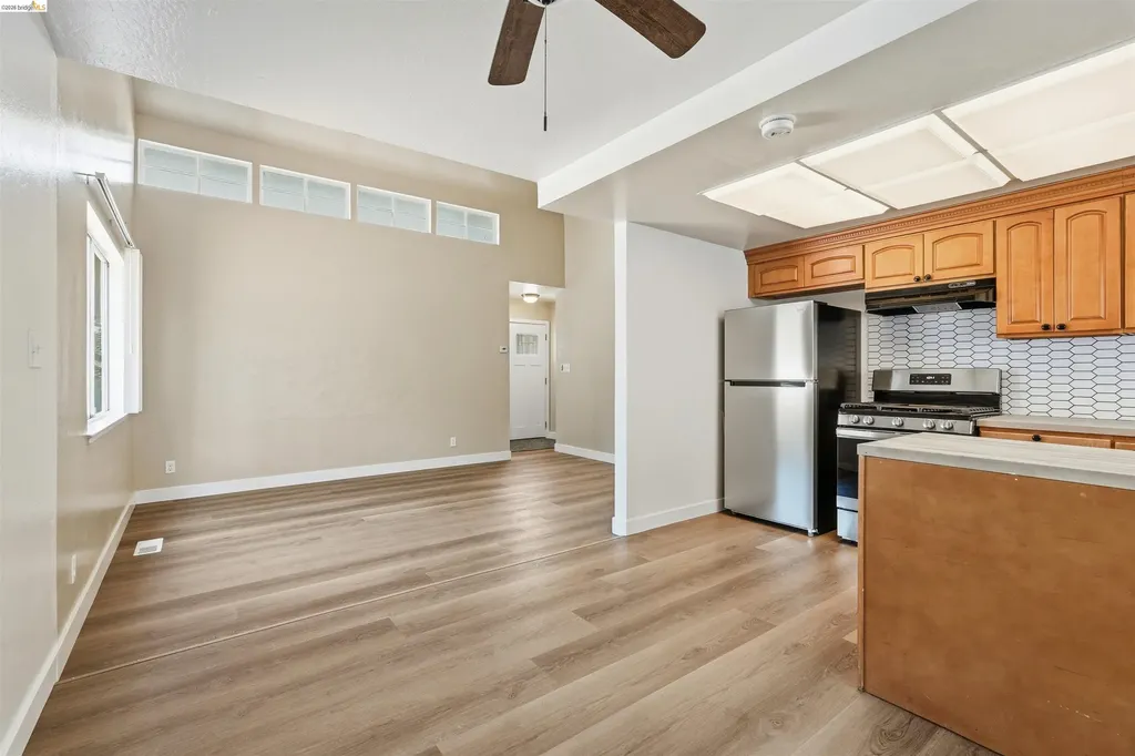 1072 View Drive Richmond CA 94803