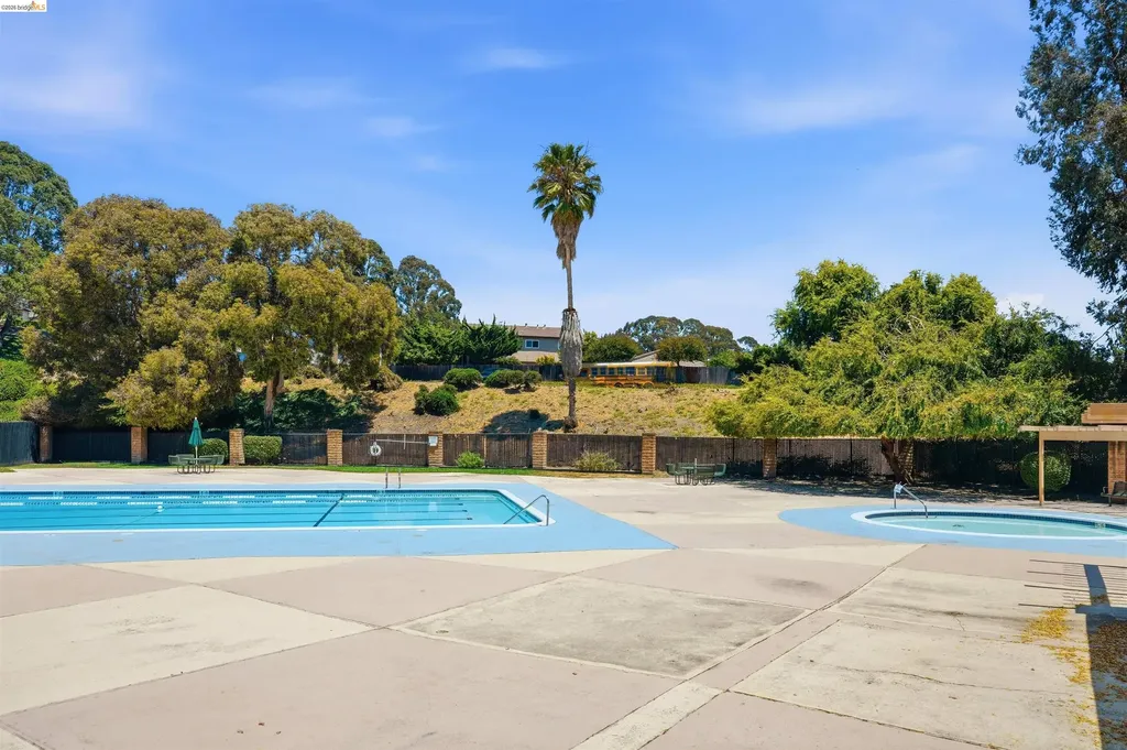 1072 View Drive Richmond CA 94803