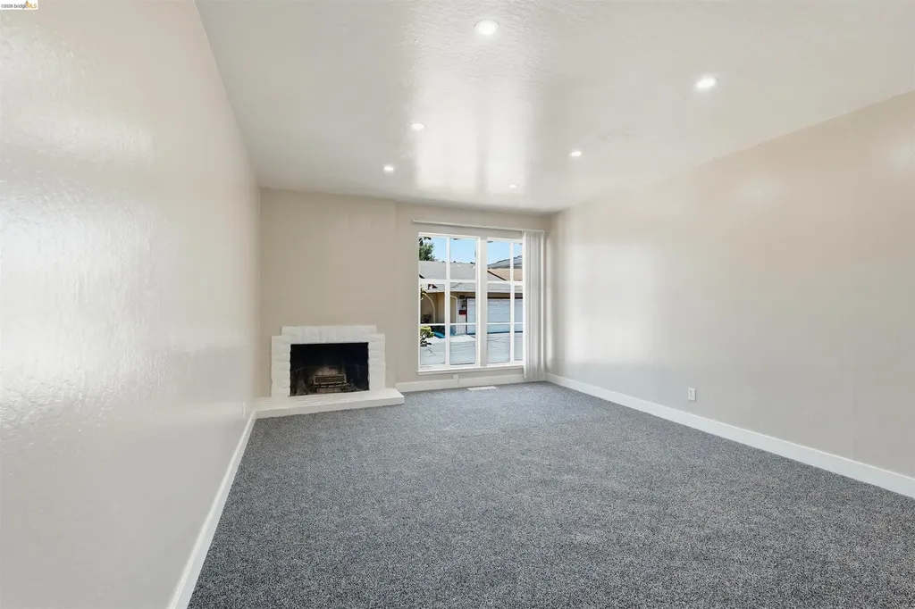 1072 View Drive Richmond CA 94803
