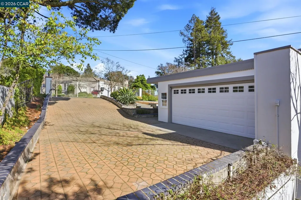 128 Diablo View Drive Orinda CA 94563