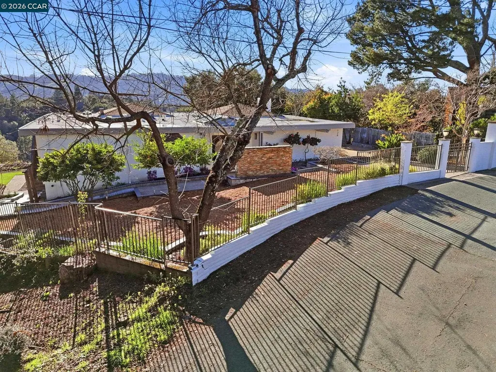 128 Diablo View Drive Orinda CA 94563
