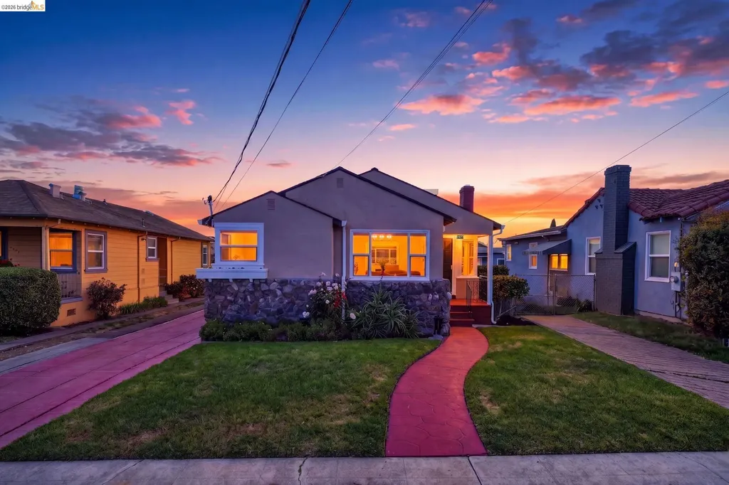 2327 Maywood Avenue Oakland CA 94605