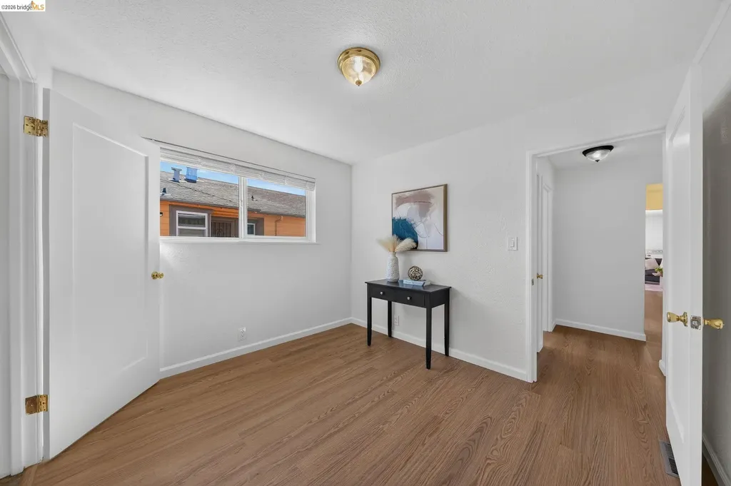 2327 Maywood Avenue Oakland CA 94605