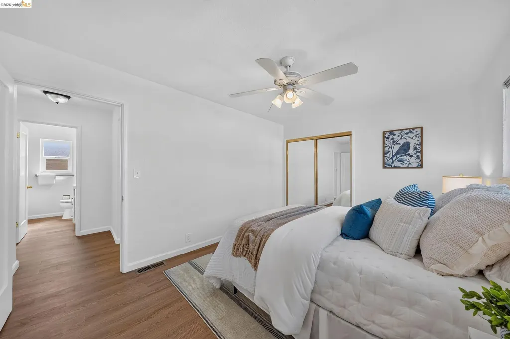 2327 Maywood Avenue Oakland CA 94605