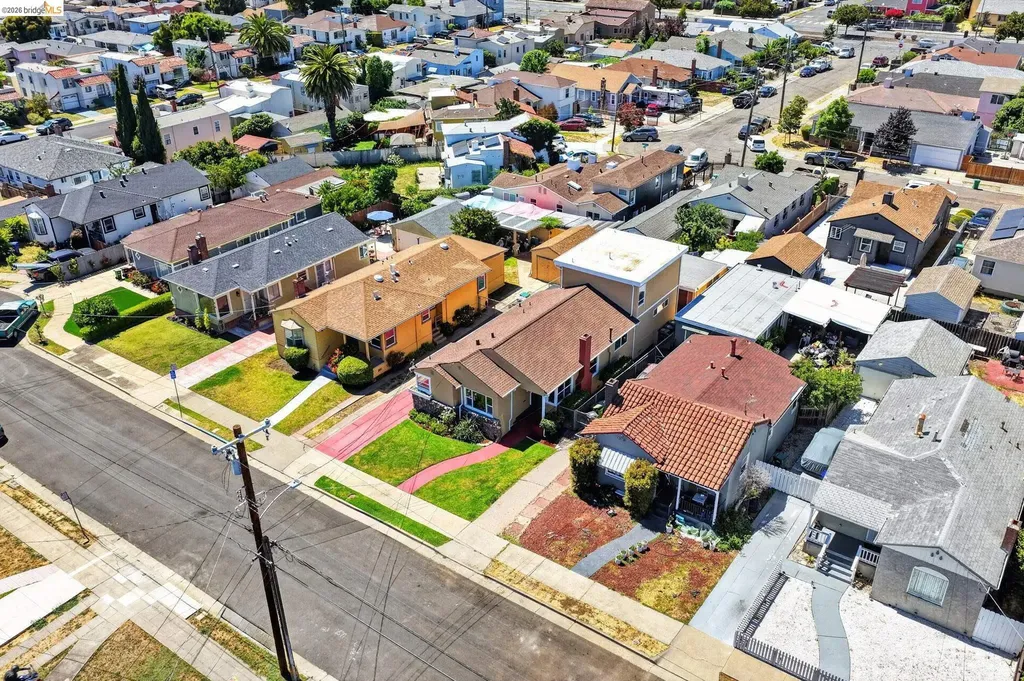2327 Maywood Avenue Oakland CA 94605