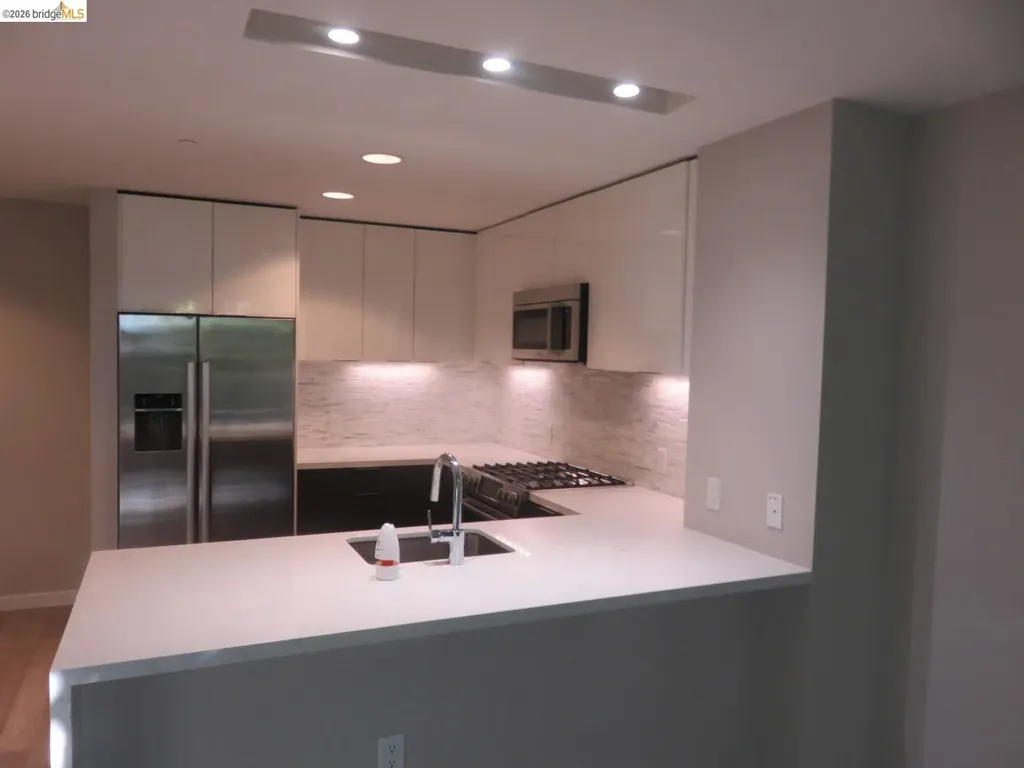 10 Kennedy Place San Francisco CA 94124