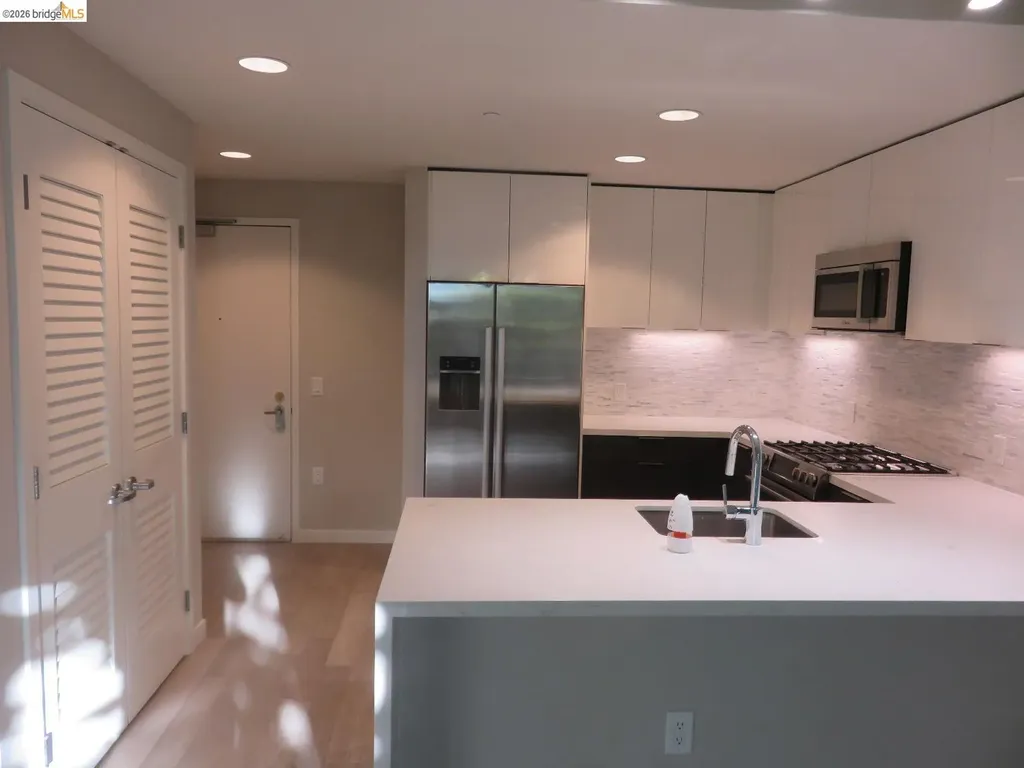 10 Kennedy Place San Francisco CA 94124