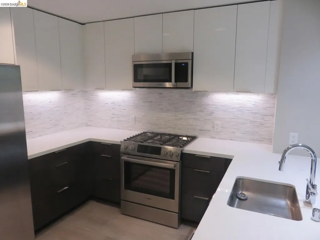 10 Kennedy Place San Francisco CA 94124
