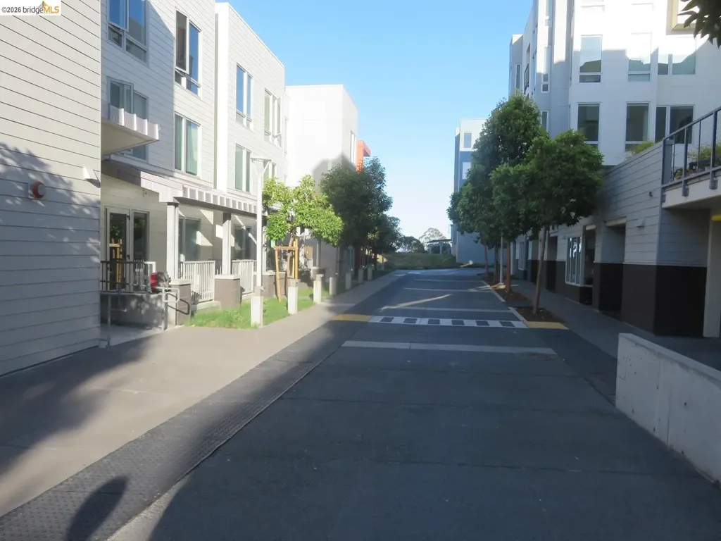 10 Kennedy Place San Francisco CA 94124