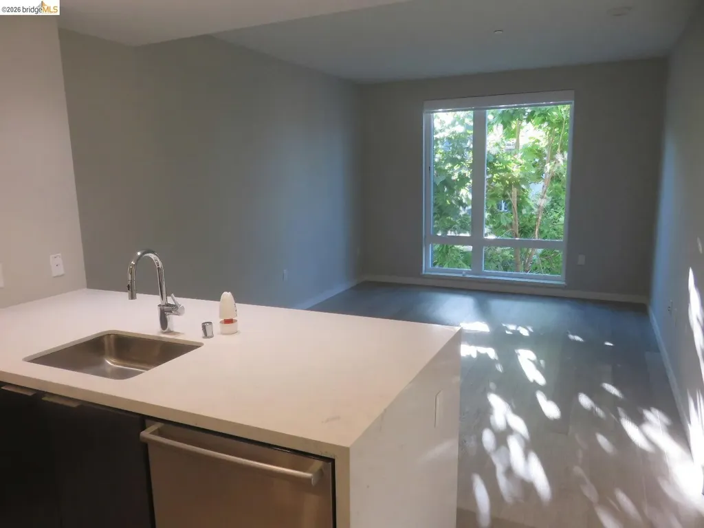 10 Kennedy Place San Francisco CA 94124