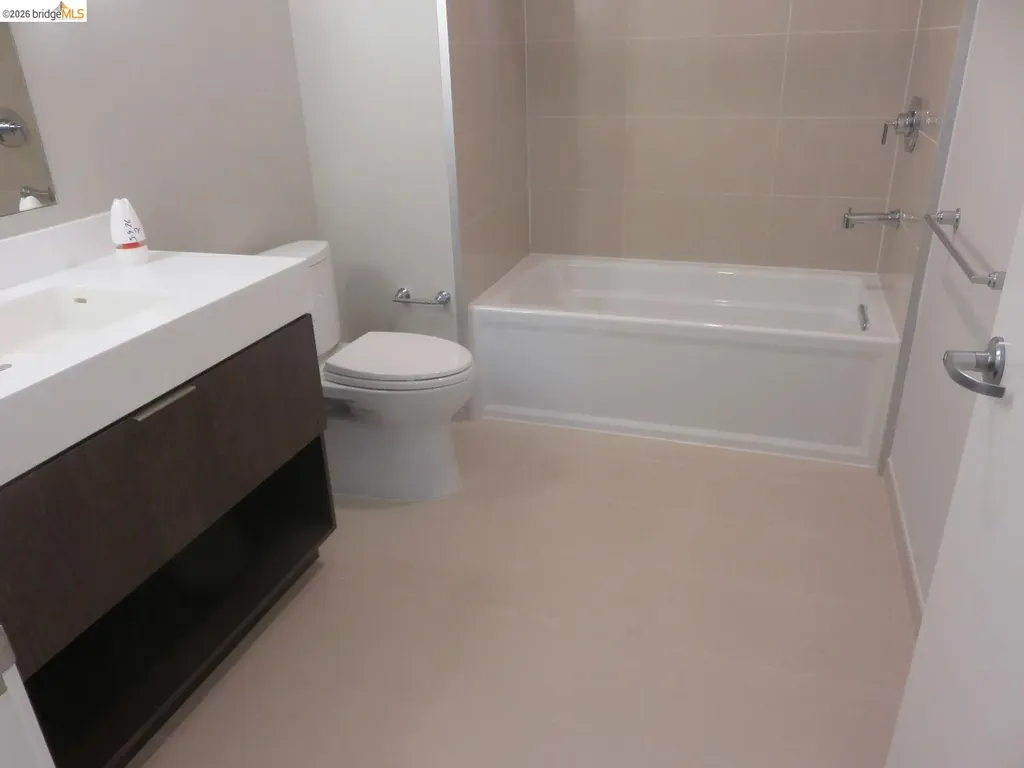 10 Kennedy Place San Francisco CA 94124