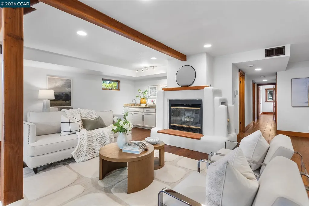 17460 Vineyard Road Castro Valley CA 94546