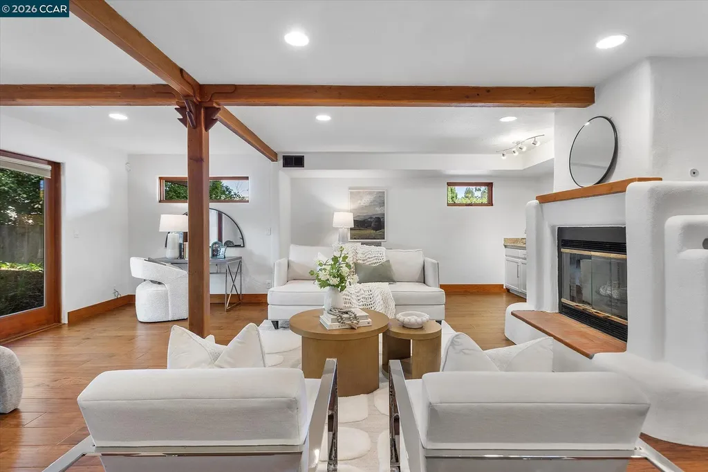 17460 Vineyard Road Castro Valley CA 94546