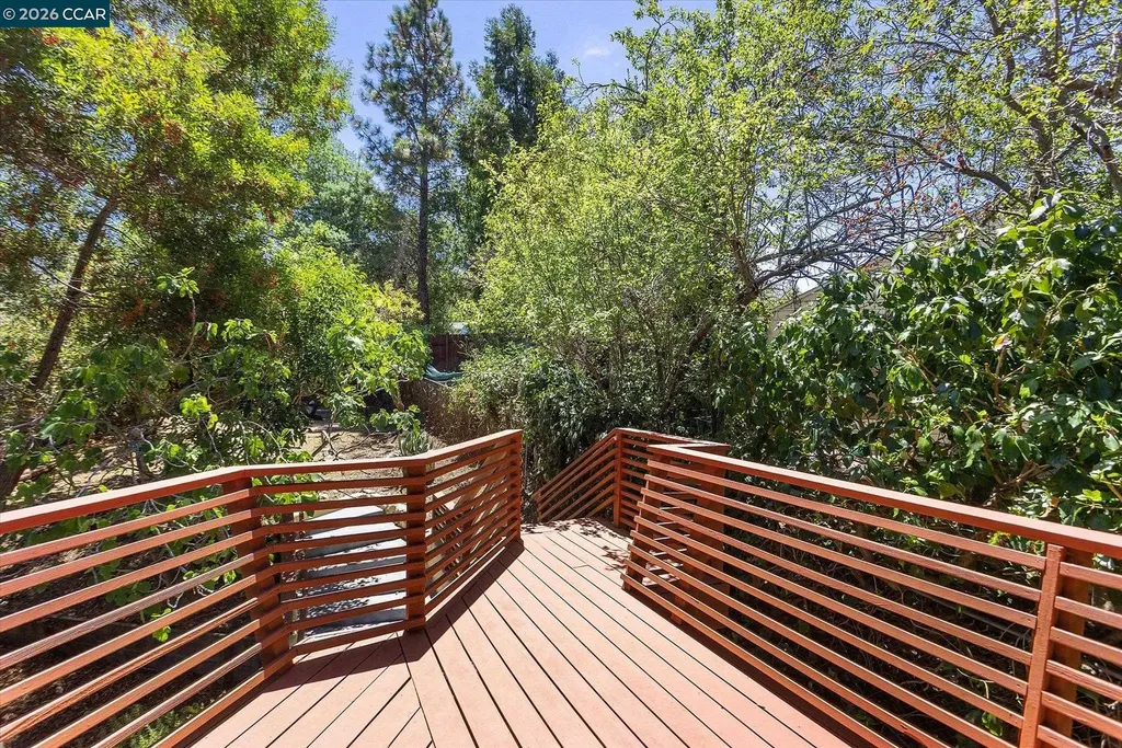 17460 Vineyard Road Castro Valley CA 94546