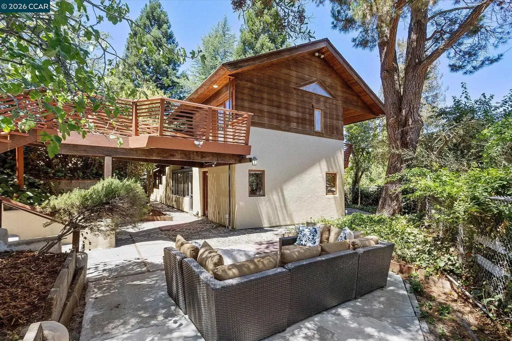 17460 Vineyard Road Castro Valley CA 94546