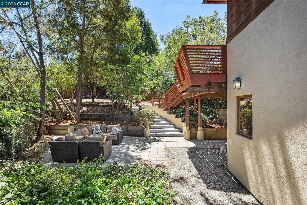 17460 Vineyard Road Castro Valley CA 94546