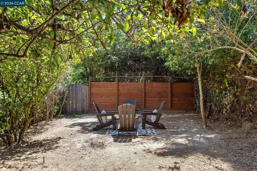 17460 Vineyard Road Castro Valley CA 94546