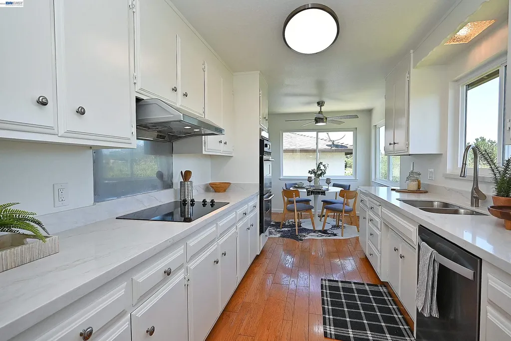 21714 Shadyspring Road Castro Valley CA 94546