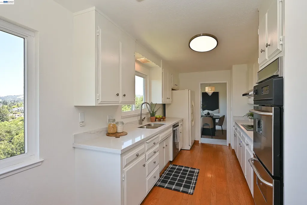 21714 Shadyspring Road Castro Valley CA 94546