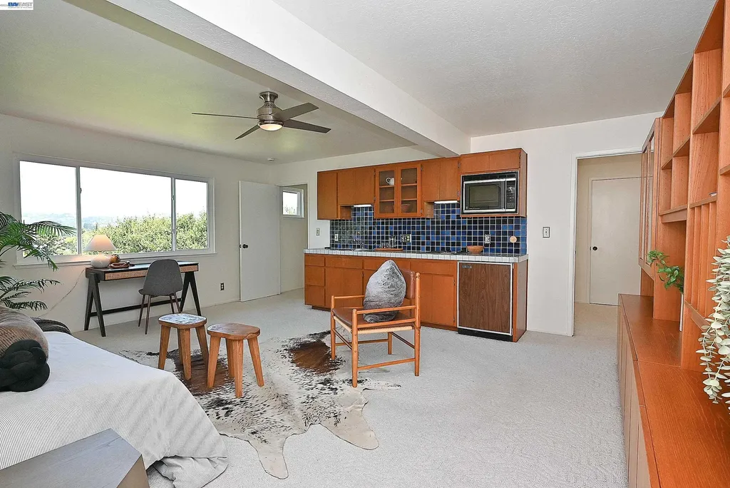 21714 Shadyspring Road Castro Valley CA 94546