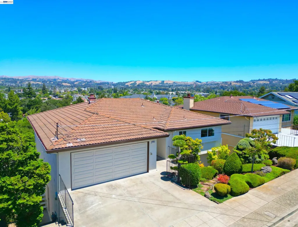 21714 Shadyspring Road Castro Valley CA 94546